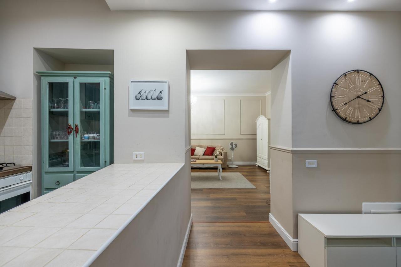 Charming Apartment With Patio A Few Steps From Colosseum Екстериор снимка