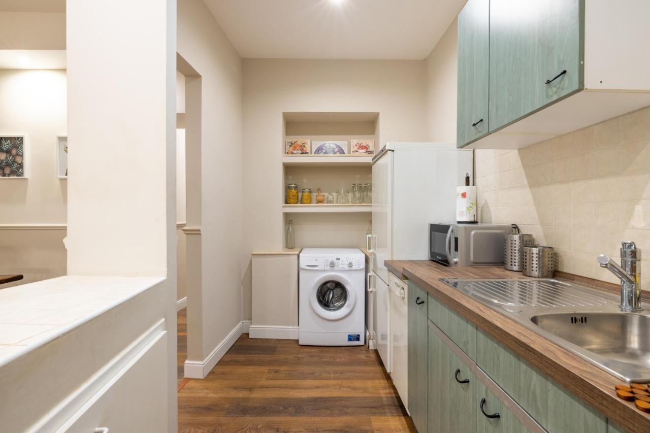 Charming Apartment With Patio A Few Steps From Colosseum Екстериор снимка